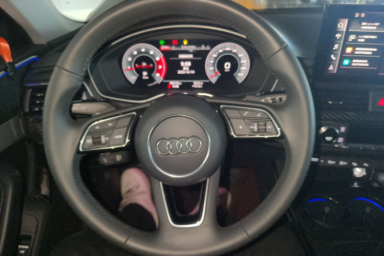 奥迪A4L 2020款 40 TFSI 豪华动感型局部细节13