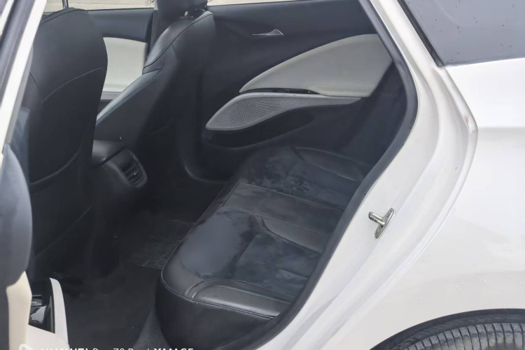 别克 微蓝6 2019款 互联智享型中控内饰7008