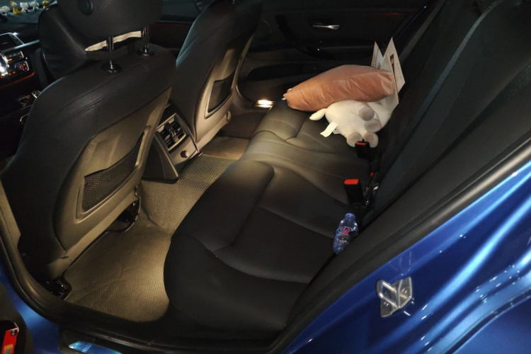 宝马3系 2018款 320Li 领先型M运动套装中控内饰21