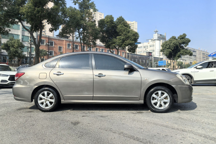 日产 轩逸 2012款 经典 1.6XE 手动舒适版车身外观6007