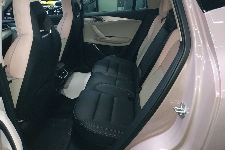 领克06 2021款 1.5T Shero粉色特别版中控内饰21