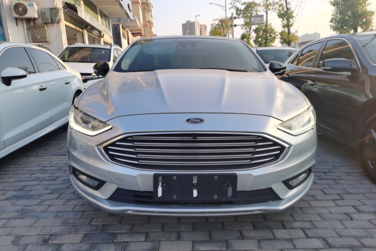 福特 蒙迪欧 2017款 EcoBoost 200 时尚型车身外观2