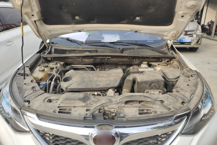 比亚迪 宋 2017款 盖世升级版 1.5TID 自动精英型局部细节24