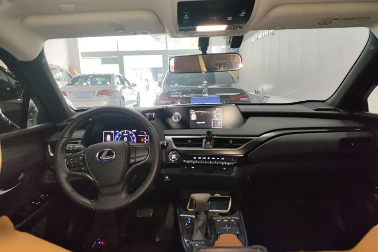 雷克萨斯UX 2020款 200 特别版中控内饰7002