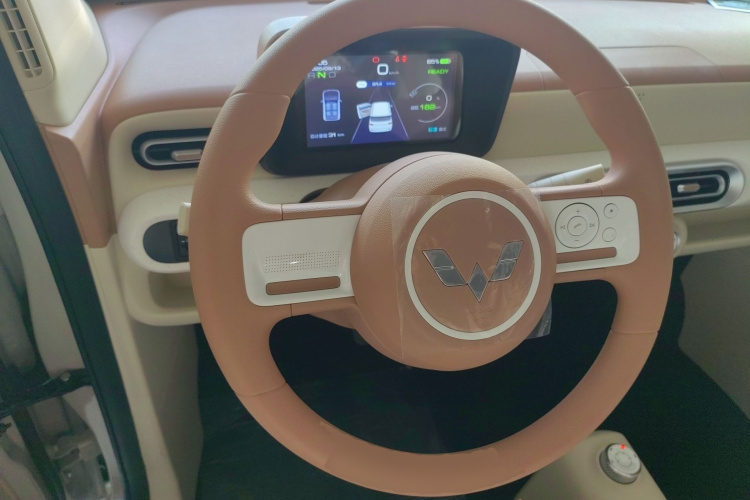 五菱汽车 宏光MINIEV 2024款 第三代 215km 青春版中控内饰13