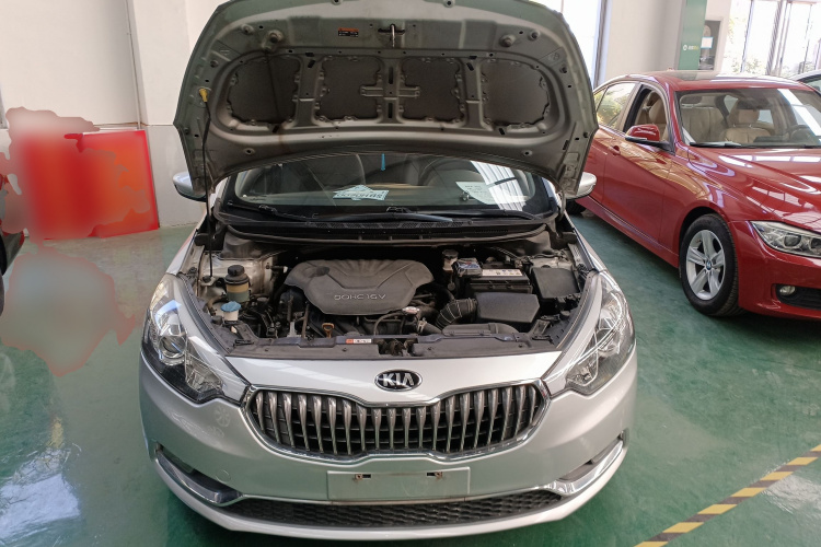 起亚K3 2013款 1.6L 自动GL机舱底盘24