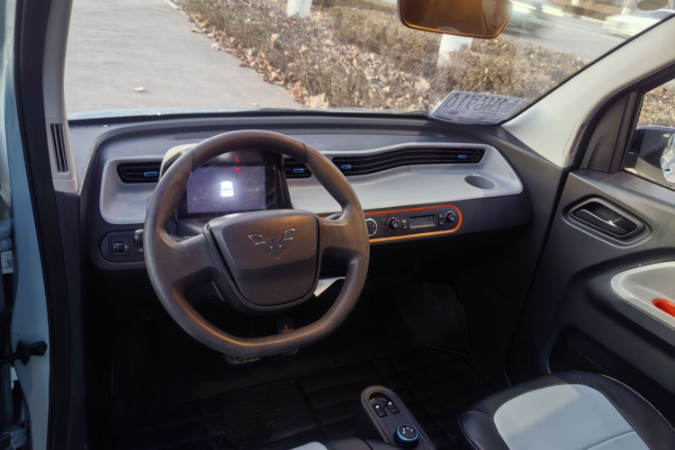 五菱汽车 宏光MINIEV 2022款 悦享款 三元锂中控内饰7005