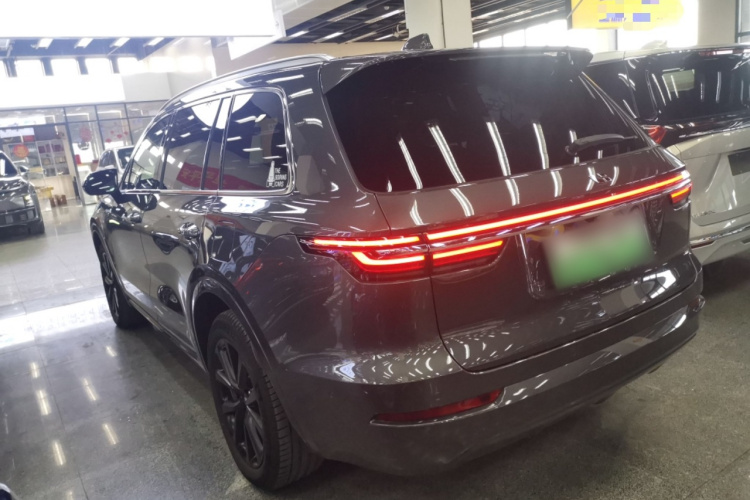 理想汽车 理想ONE 2021款 增程6座版车身外观4