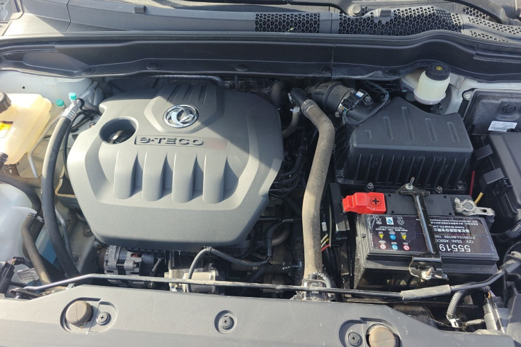 东风风神AX7 2016款 1.4T 手动智尚型机舱底盘24