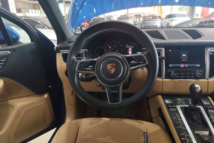 保时捷 2017款  Macan 2.0T中控内饰13