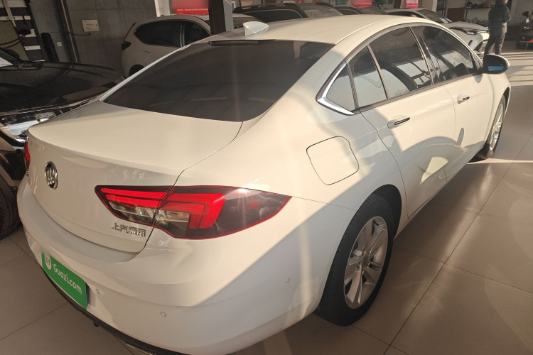 别克 君威 2019款 改款 20T 豪华型 国VI车身外观7