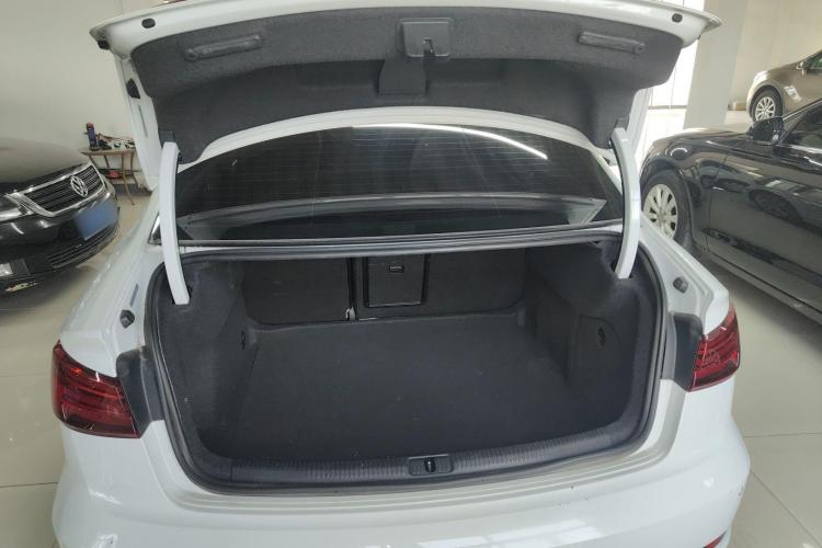 奥迪A3 2019款 Limousine 35 TFSI 进取型 国V局部细节23