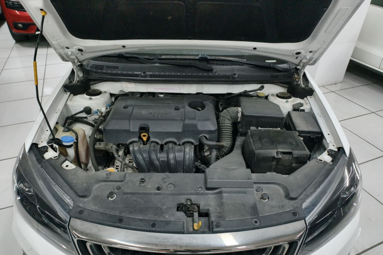 吉利汽车 帝豪 2018款 1.5L CVT向上互联版机舱底盘24