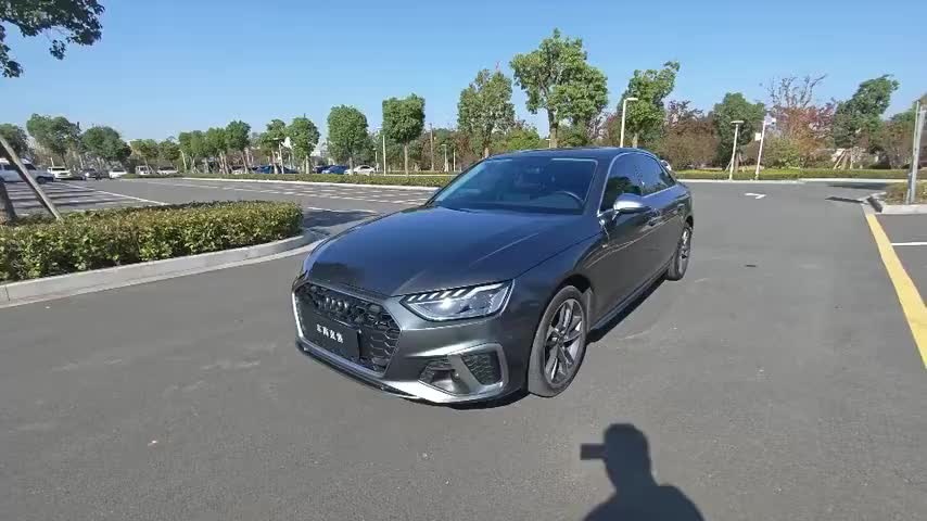 奥迪A4L 2024款 40 TFSI 时尚动感型实拍1
