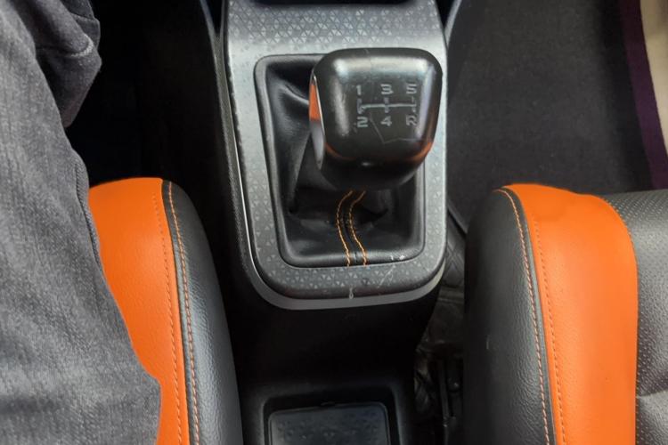 吉利汽车 远景X1 2017款 1.3L 手动疯活版中控内饰7002