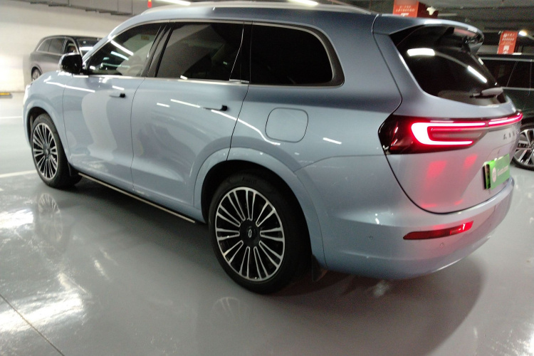 鸿蒙智行 问界M7 2024款 1.5T 四驱Plus版 5座车身外观4