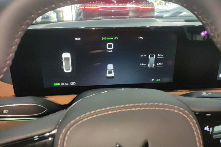 岚图汽车 岚图追光 2023款 四驱长续航版局部细节14