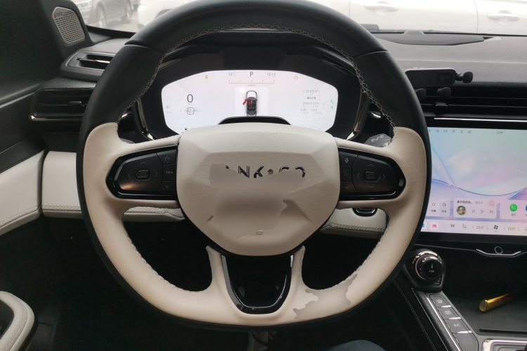 领克01 2023款 1.5TD EM-F 晨曦中控内饰13