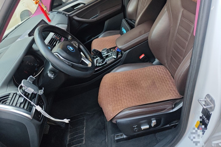 宝马iX3 2021款 创领型局部细节19