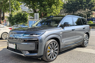 腾势N9 2025款 尊荣型