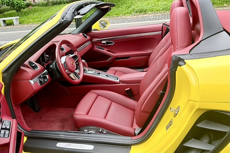 保时捷718 2022款 Boxster 2.0T中控内饰7002