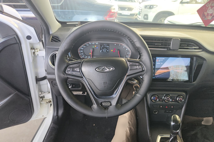 奇瑞 瑞虎3X 2018款 1.5L 自动精英版中控内饰13