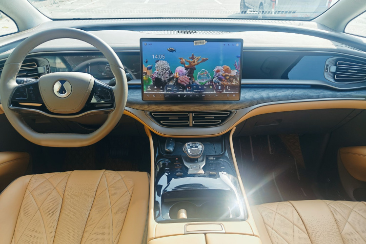 腾势D9 2022款 DM-i 1040 尊贵型车身外观6004