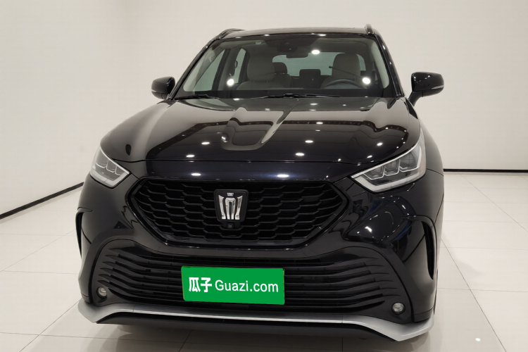 丰田 皇冠陆放 2022款 2.5L HEV四驱尊贵版车身外观2