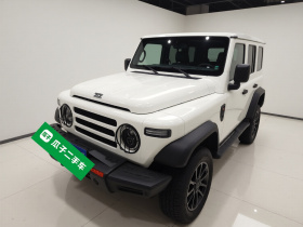 212 T01 2024款 2.0T 机械师