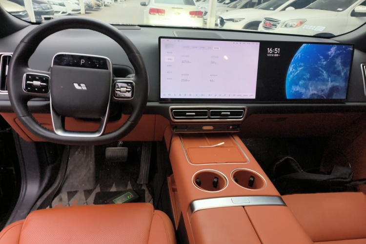 理想汽车 理想L8 2024款 Ultra中控内饰7002