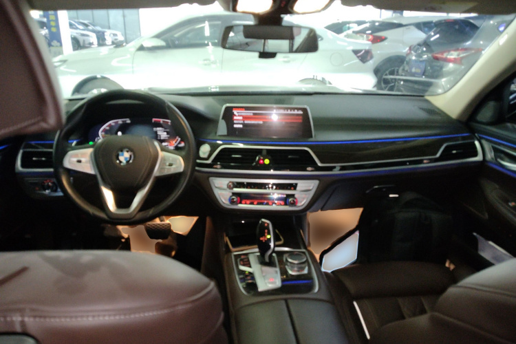 宝马7系 2019款 改款 730Li 豪华套装中控内饰12