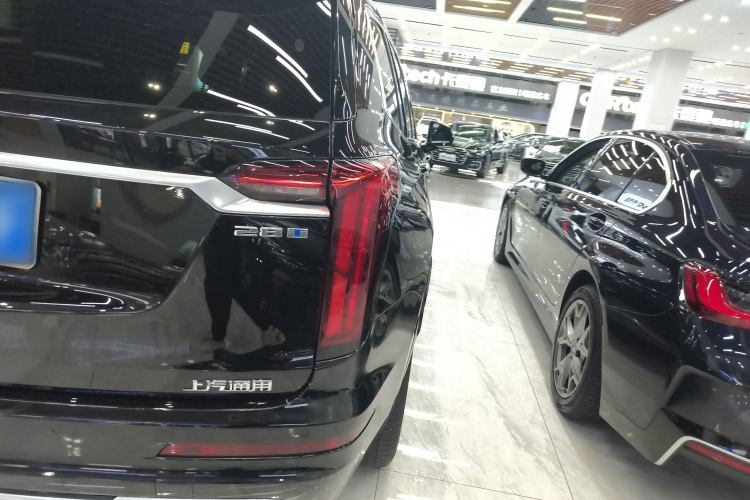 凯迪拉克XT6 2022款 2.0T 六座四驱豪华型车身外观6006