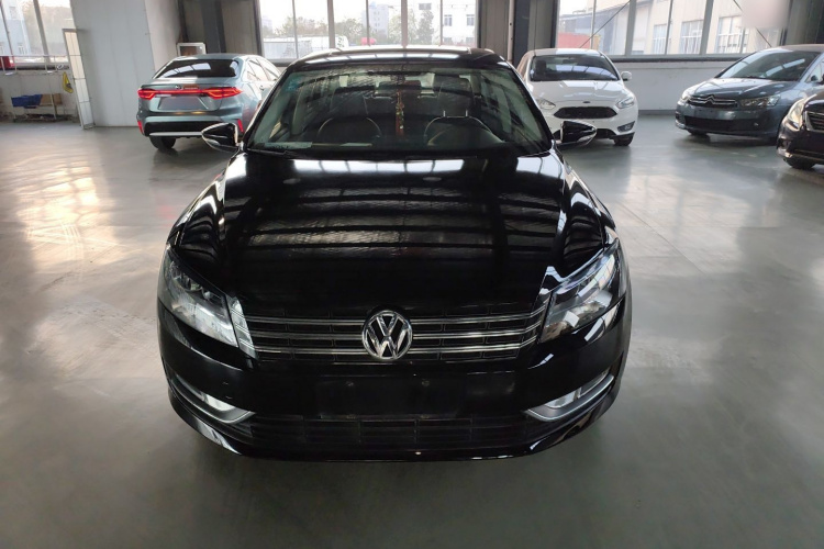 大众 帕萨特 2015款 1.8TSI DSG尊荣版车身外观2