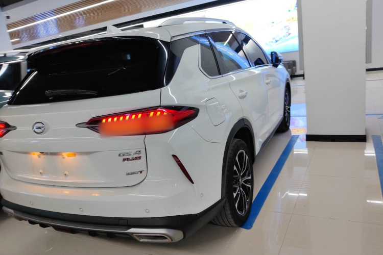 广汽传祺 传祺GS4 PLUS 2022款 390T 自动星际版车身外观9