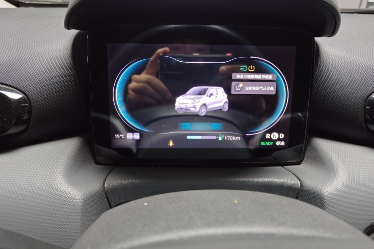 零跑汽车 零跑T03 2021款 400舒享版局部细节14