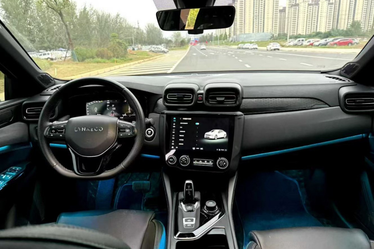 领克03 2021款 2.0TD 自动劲Plus中控内饰7003