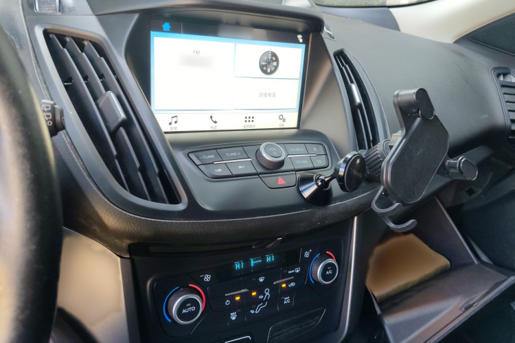 福特 翼虎 2019款 EcoBoost 180 两驱铂翼型 国VI局部细节16