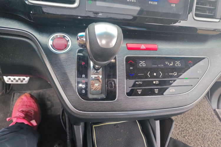 本田 艾力绅 2016款 2.4L 风尚版局部细节18