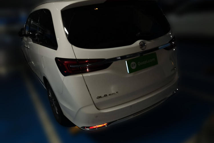 别克GL8 2022款 陆上公务舱 652T 豪华型车身外观6003