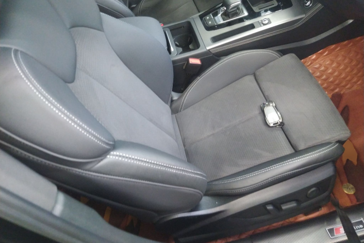 奥迪Q5L Sportback 2022款 改款 45 TFSI 豪华型局部细节41