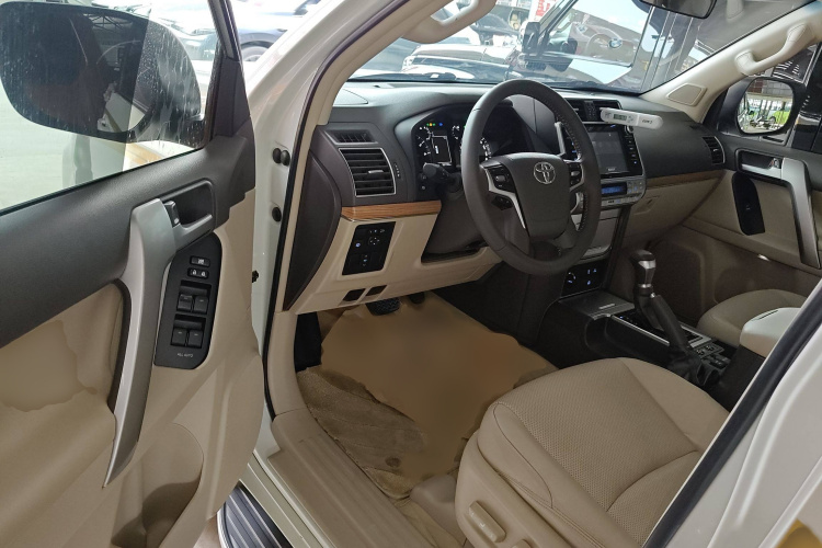 丰田 普拉多 2018款 3.5L 自动TX-L中控内饰7003