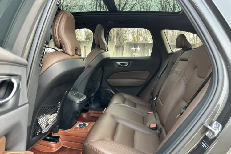 沃尔沃XC60 2021款 T5 四驱智逸豪华版中控内饰7007