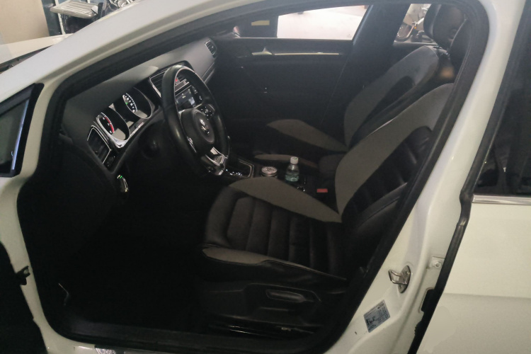 大众 高尔夫 2018款 280TSI 自动R-Line型中控内饰19