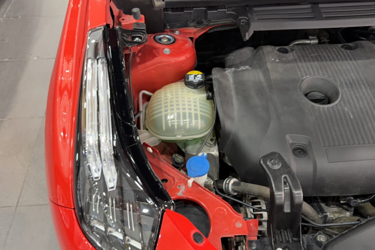 领克01 2017款 2.0T 四驱劲Pro版局部细节9008