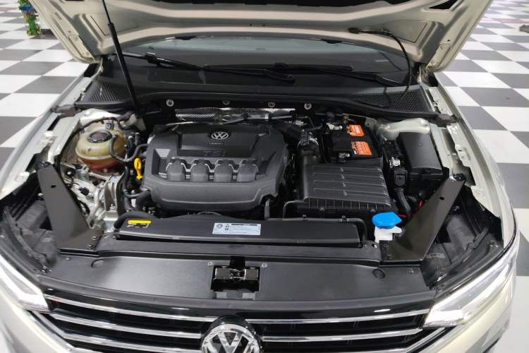 大众 迈腾 2020款 330TSI DSG 领先型机舱底盘24