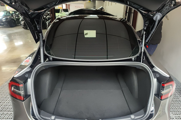 特斯拉 Model 3 2022款 后轮驱动版局部细节23