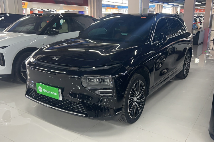 小鹏G9 2024款 702 Max车身外观1