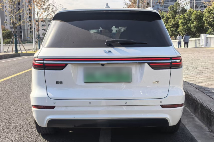 理想汽车 理想ONE 2020款 增程6座版车身外观6006