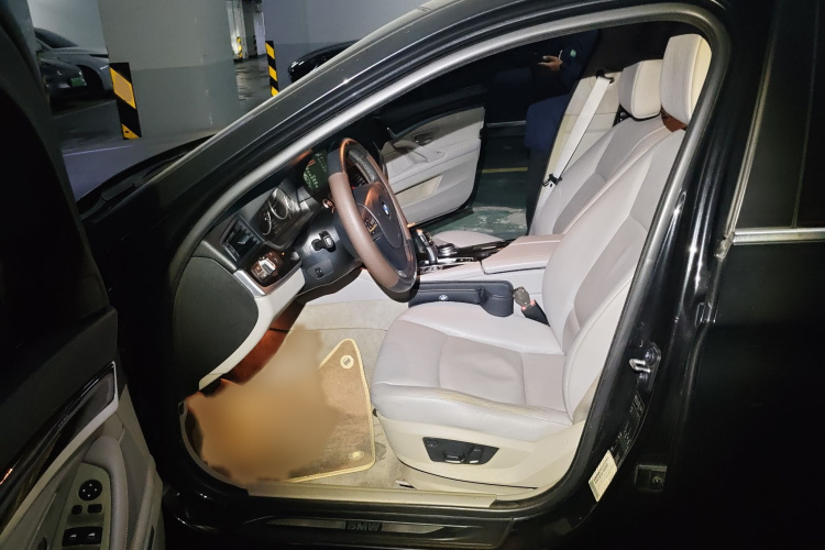 宝马5系 2013款 525Li 豪华型局部细节19