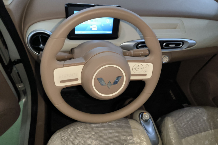 五菱汽车 宏光MINIEV 2025款 四门版 进阶款中控内饰13